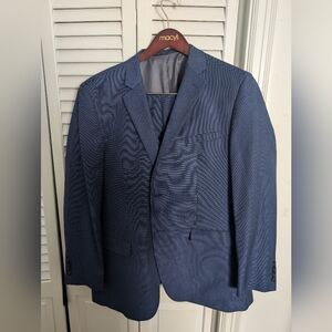 Perry Ellis pindot slim fit suit 46R